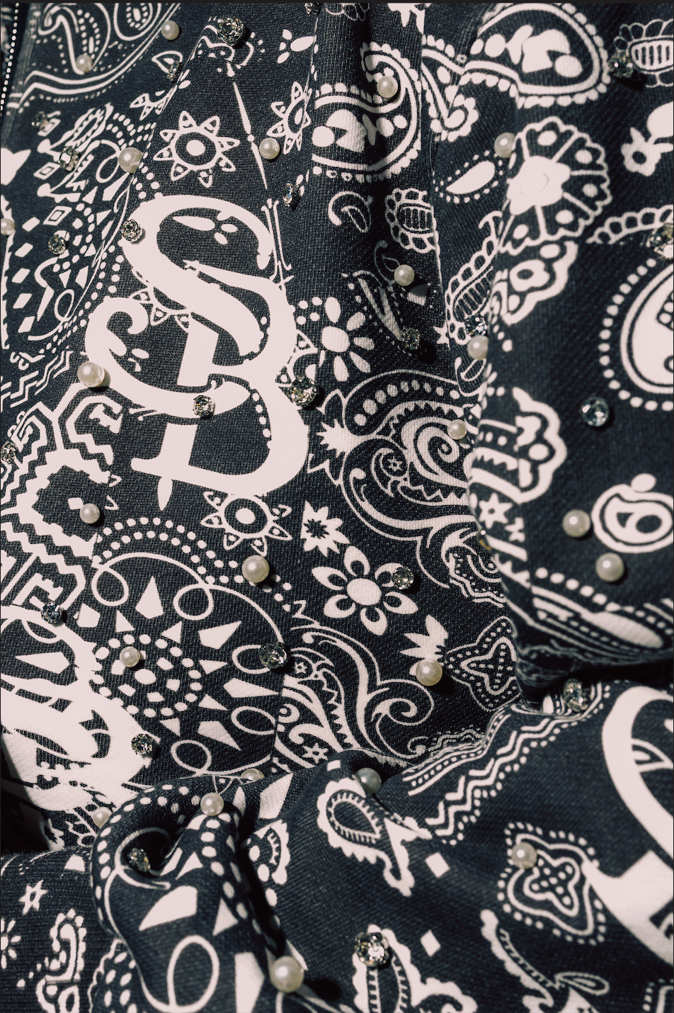 Black Bandanna Zip